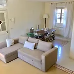 Elegant In * بيتراسانتا