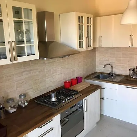 Apartament Elegant In Pietrasanta