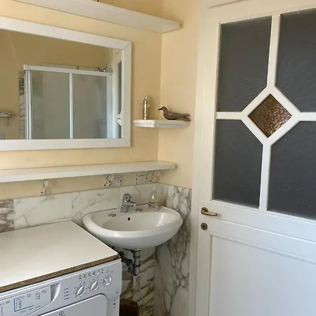 Apartament Elegant In Pietrasanta