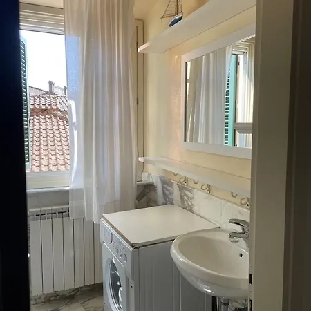 Apartament Elegant In Pietrasanta