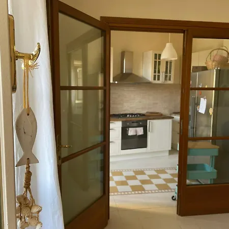 Elegant In Apartman